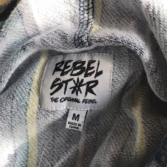 Stripe short sleeve hoodie - Picture 2 of 3